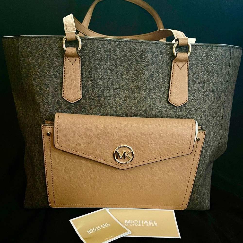 New! Michael Kors- Large Joey signature pocket tote shoulder bag
